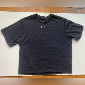 Nike Women’s Boxy T-Shirt | size small